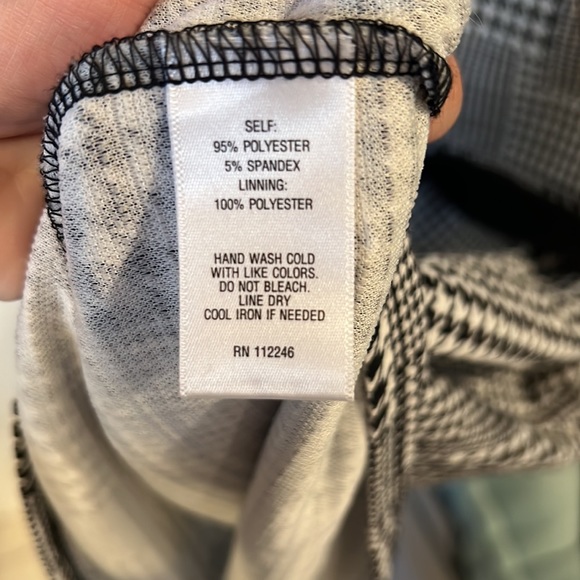 ✨Like New✨Houndstooth Dress - Picture 7 of 7